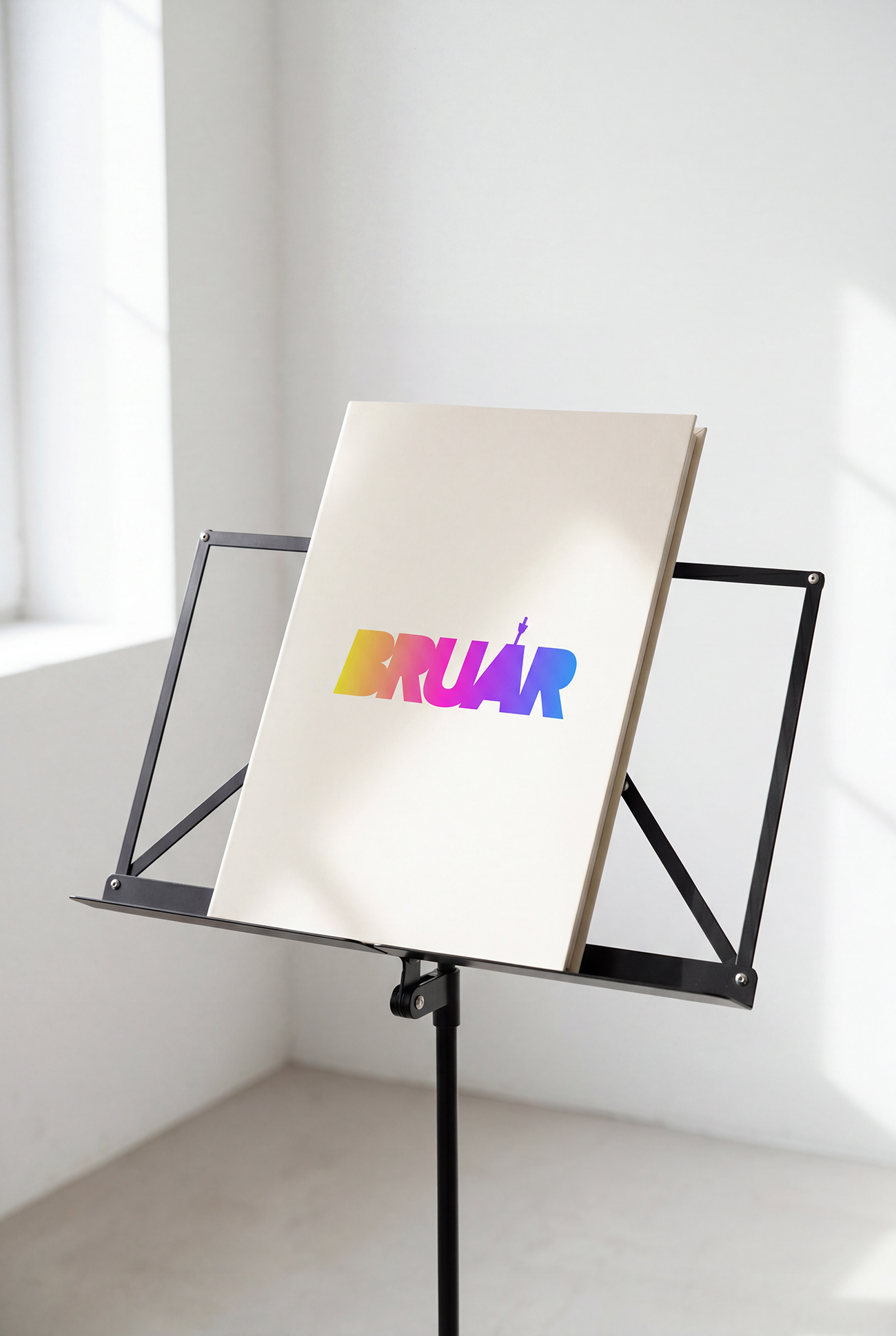 BRUAR — Atril